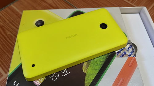 Nokia Lumia 630 Amarillo Impecable Sistema Microsoft. No What. (Usado)