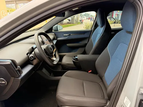 Volvo EX30 CORE E40
