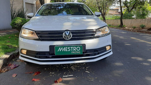 Volkswagen Jetta 2.0 Tsi Highline 211cv Gasolina 4p