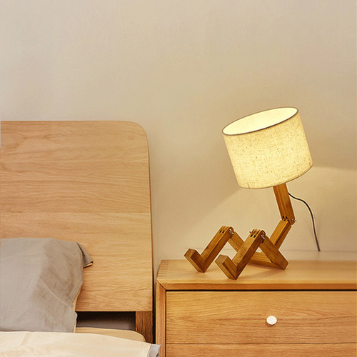 Lámpara De Mesa Robot De Madera Con Forma Plegable Ajustable