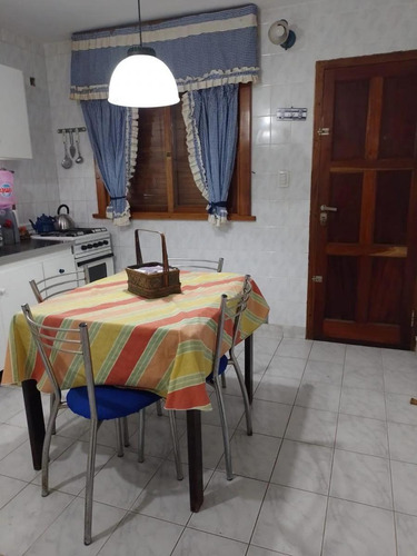 Casa En Venta - 3 Dormitorios 2 Baños - Cochera - 155mts2 - San Bernardo Del Tuyú