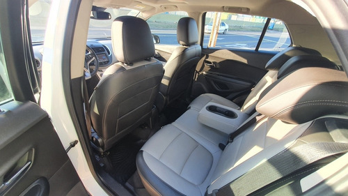 Imagen 10 de 17 de Chevrolet Tracker 1.8 Ltz+ Awd At 140cv 2015