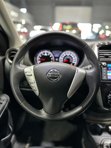 Nissan Versa 1.6 Exclusive At