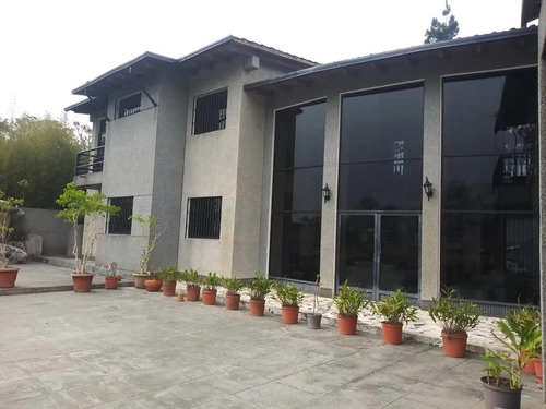 Imagen 1 de 13 de Casa En Venta Urb Club De Campo, San Antonio, Miranda