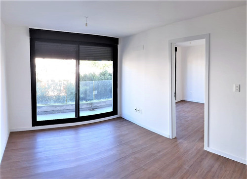 Imagen 2 de 14 de -apartamento Un Dormitorio, Balcón En Cordón Sur.