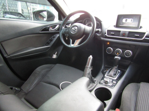 Imagen 9 de 15 de Mazda 3 Sport Touring 2016