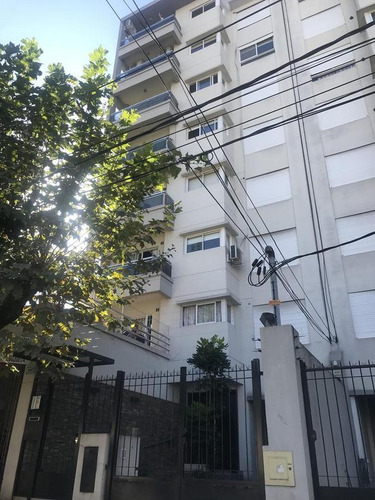 Departamento  En Venta Ubicado En Caseros, Tres De Febrero, G.b.a. Zona Oeste