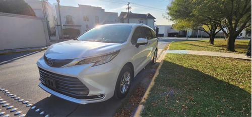 Toyota Sienna Platinum