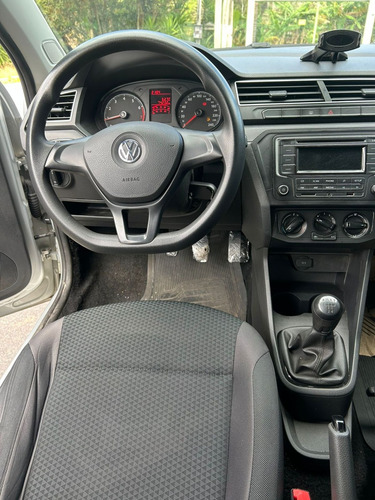 Volkswagen Voyage 1.6 MSI Flex 8V 4p