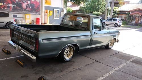 Ford F-100 4.2 V8