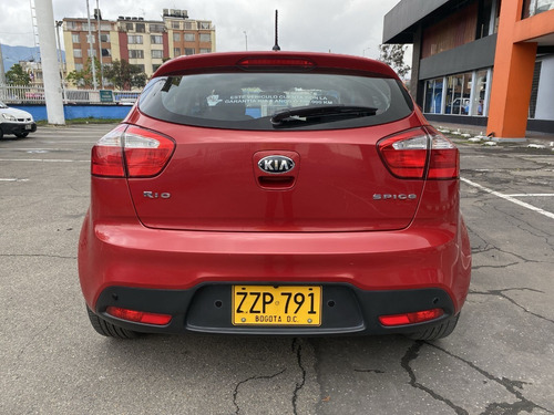 Imagen 6 de 20 de Kia Rio Spice Ub Ex 2015