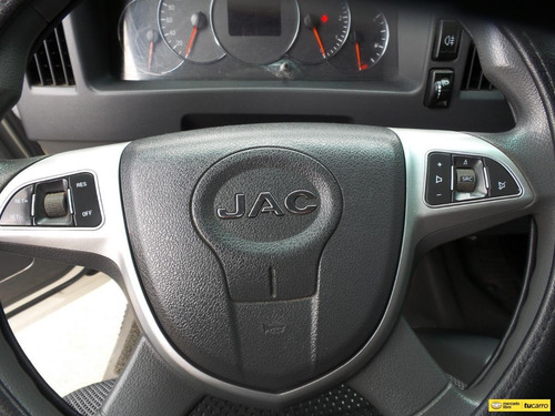Imagen 20 de 25 de Jac Hfc