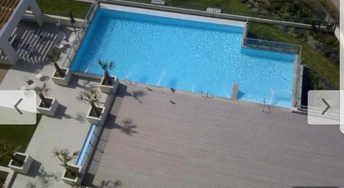 Imagen 16 de 26 de Arriendo Departamento De Lujo Gran Vista Al Mar, Piscinas