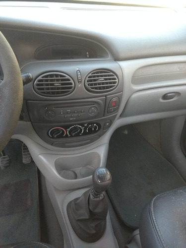 Renault Scenic 2003 1.6 16v Rxe 5p