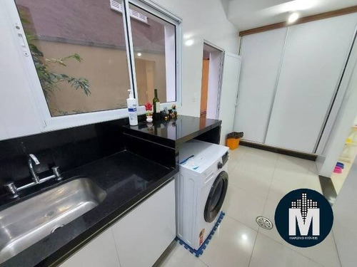 Imagem 5 de 15 de Casa Á Venda 4 Suítes, 440m², 6 Vagas De Garagem - Santana De Parnaíba - Lm452