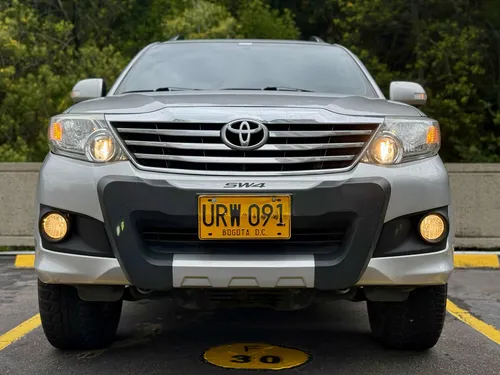 Toyota Fortuner 2.7l 4x2
