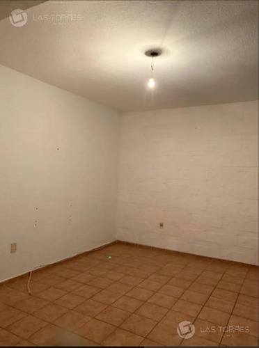 Imagen 2 de 13 de Casa Para Vivienda O Empresa, 4 Dormitorios 3 Baños