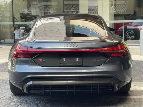 Audi E-tron rs e-tron
