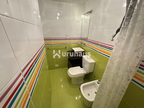 Apartamento 2 Dormitorios Con Terraza Cerrada Y Parrillero