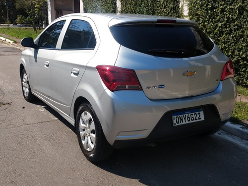 Imagem 7 de 11 de Chevrolet Onix 2018 1.0 Lt 5p