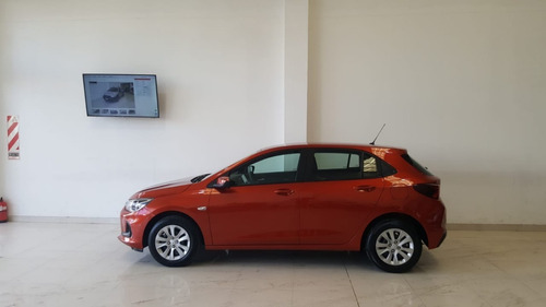Imagen 2 de 10 de Chevrolet Onix Lt 1.2 90cv (l19)