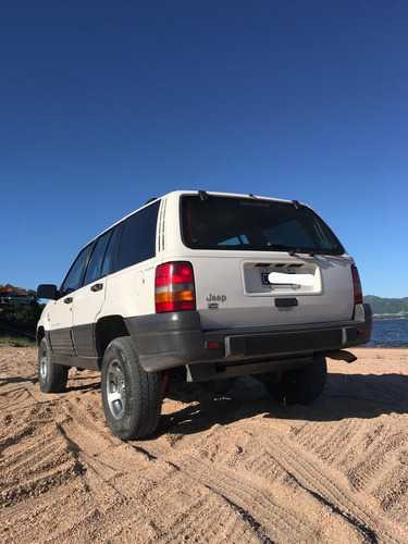 Jeep Grand Cherokee 4.0 Laredo