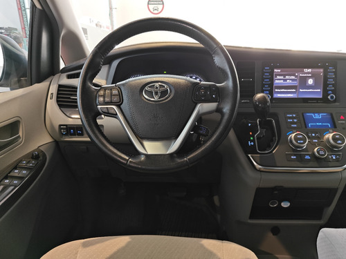 Toyota Sienna 3.5 Xle At