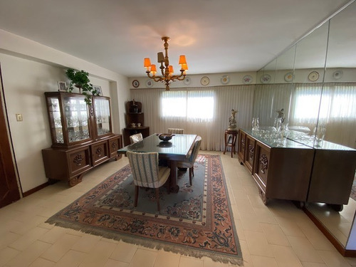 Imagen 7 de 18 de Se Vende Apartamento 250m2 4h/5b/3p Manzanares 4853