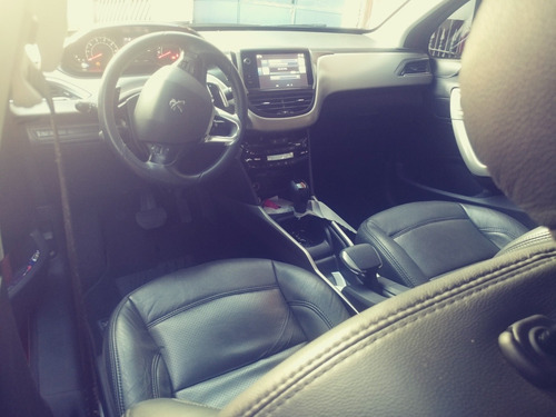 Peugeot 2008 1.6 16v Allure Flex Aut. 5p 2017