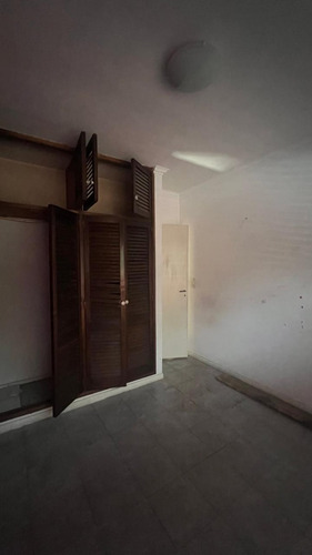 Casa En Venta En Bella Vista, Apto Comercial