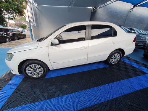 Volkswagen Voyage VOYAGE 1.0/1.0 City Mi Total Flex 8V 4p
