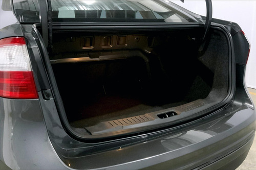 Imagen 21 de 25 de Ford Fiesta Sedan 4 Pts Se Ta A/ac Ba Ra-15