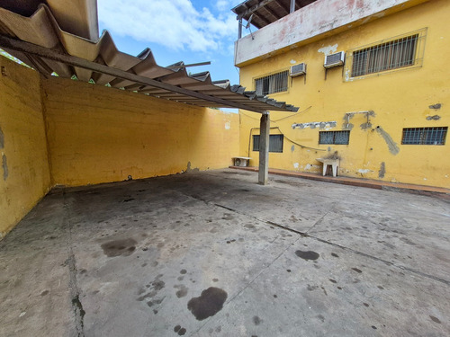 Alquiler Local Comercial, Casco Central De Lecheria