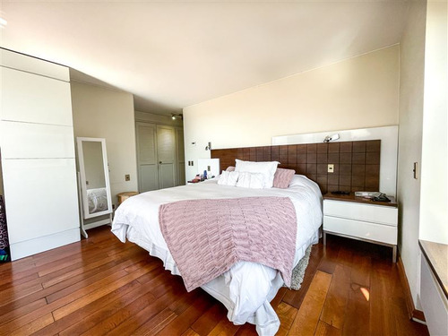 Departamento Duplex Venta De 6 Dorm. En Vitacura