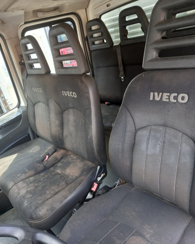 Imagem 9 de 9 de Iveco Daily 35s14 *cabine Dupla * Semi Nova 2014