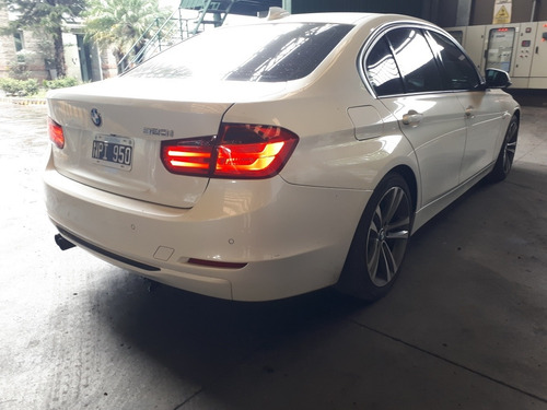 Imagen 4 de 15 de Bmw Serie 3 2014 2.0 328i Sedán Sport 245cv