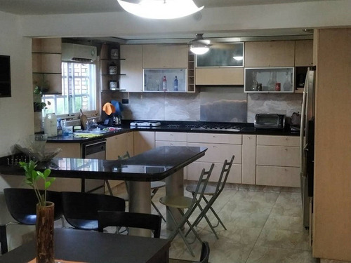 Imagen 11 de 18 de N. Del Carmen Vende Town House En El Rincón (foth-184)