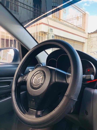 Mazda 3 Versión Full Mazda 3 Versión Full Manual