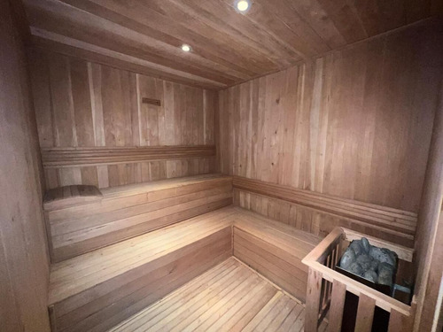 Apartamento Amueblado En Renacimiento De 3 Habitaciones