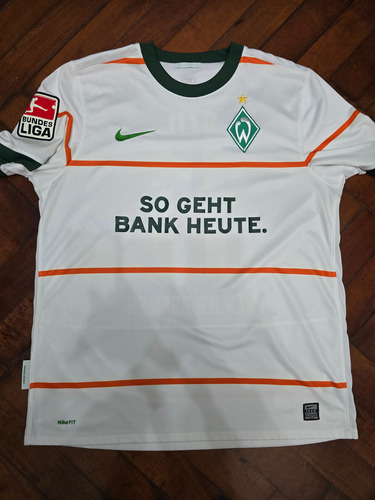 Camiseta Alternativa Werder Bremen 2009/10 Ozil 11 L (Usado)