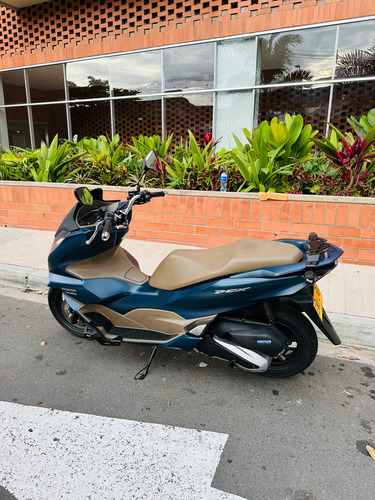 Honda Pcx 160, Garantía Vigente En Honda, Único Dueño.