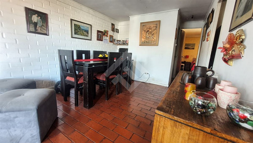 Casa En Venta De 3 Dorm. En Maipú
