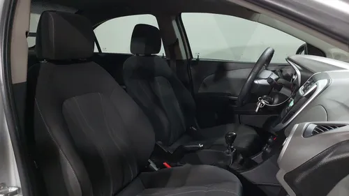 Chevrolet Sonic 1.6 MT D LT