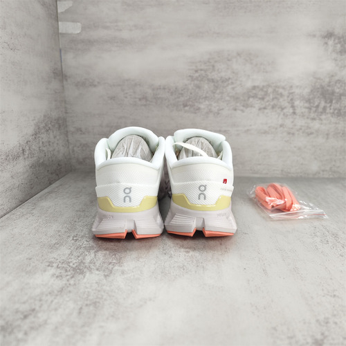 Tenis On Cloud X 4 Hombre Mujer Blanco Negro
