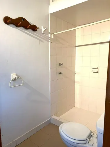Venta De Casas En Jurica, 3 Habitaciones, De Oportunidad, Hermosa Calle.