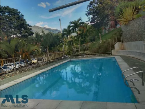 Apartamento Con Excelente Ubicación(mls#246100)