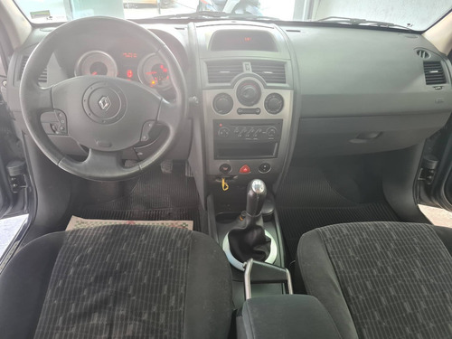 Imagem 9 de 9 de Renault Mégane 1.6 Dynamique 16v Flex 4p Manual