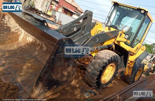 Imagem 1 de 3 de Pá Carregadeira Volvo L60f Ref.200714