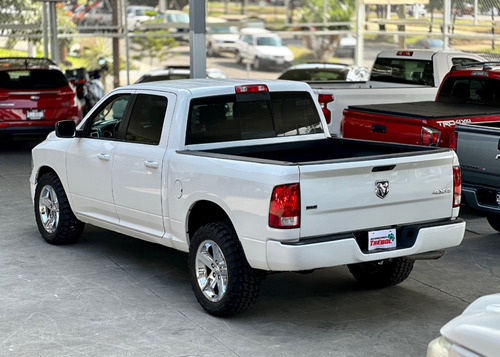 RAM Ram 5.7 Slt 2500 Trabajo 4x2 At