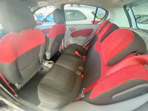 Imagem 15 de 15 de Fiat Palio Sporting Dualogic 1.6 16v 2015